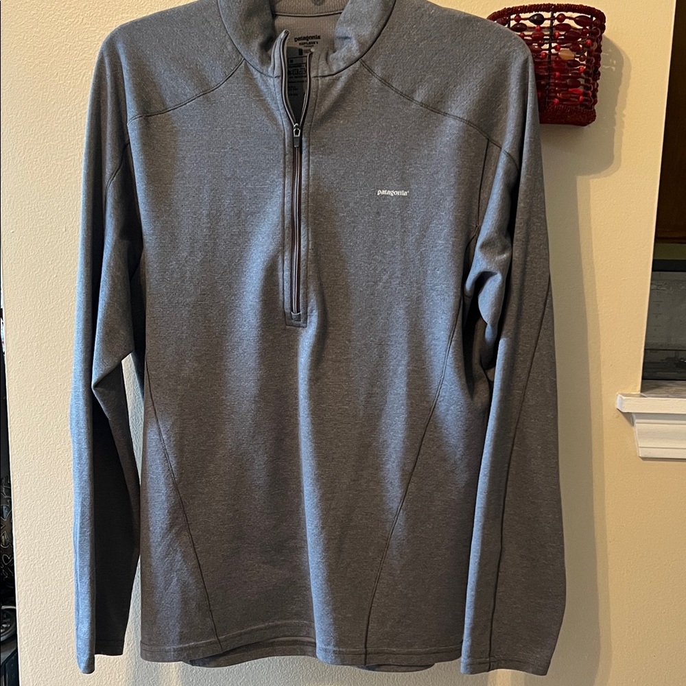 Patagonia Men's Charcoal Zip-Up lightweight pullover M